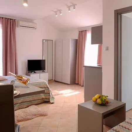 House Maric Апартаменты *