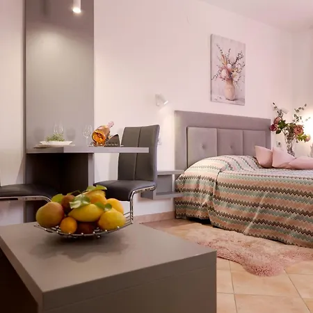 House Maric Апартаменты Пореч